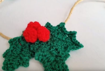 Crochet Holly leafs 1