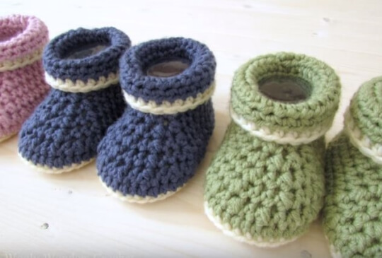 Crochet Cuffed Baby booties 1