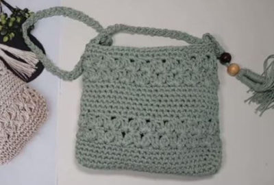 Crochet sling bag with Jasmine stitch 1