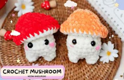 Crochet a Mushroom amigurumi popularcrochet.com #popularcrochet #crochet #crochetmushroom #crochetplushie #freecrochetpattern 